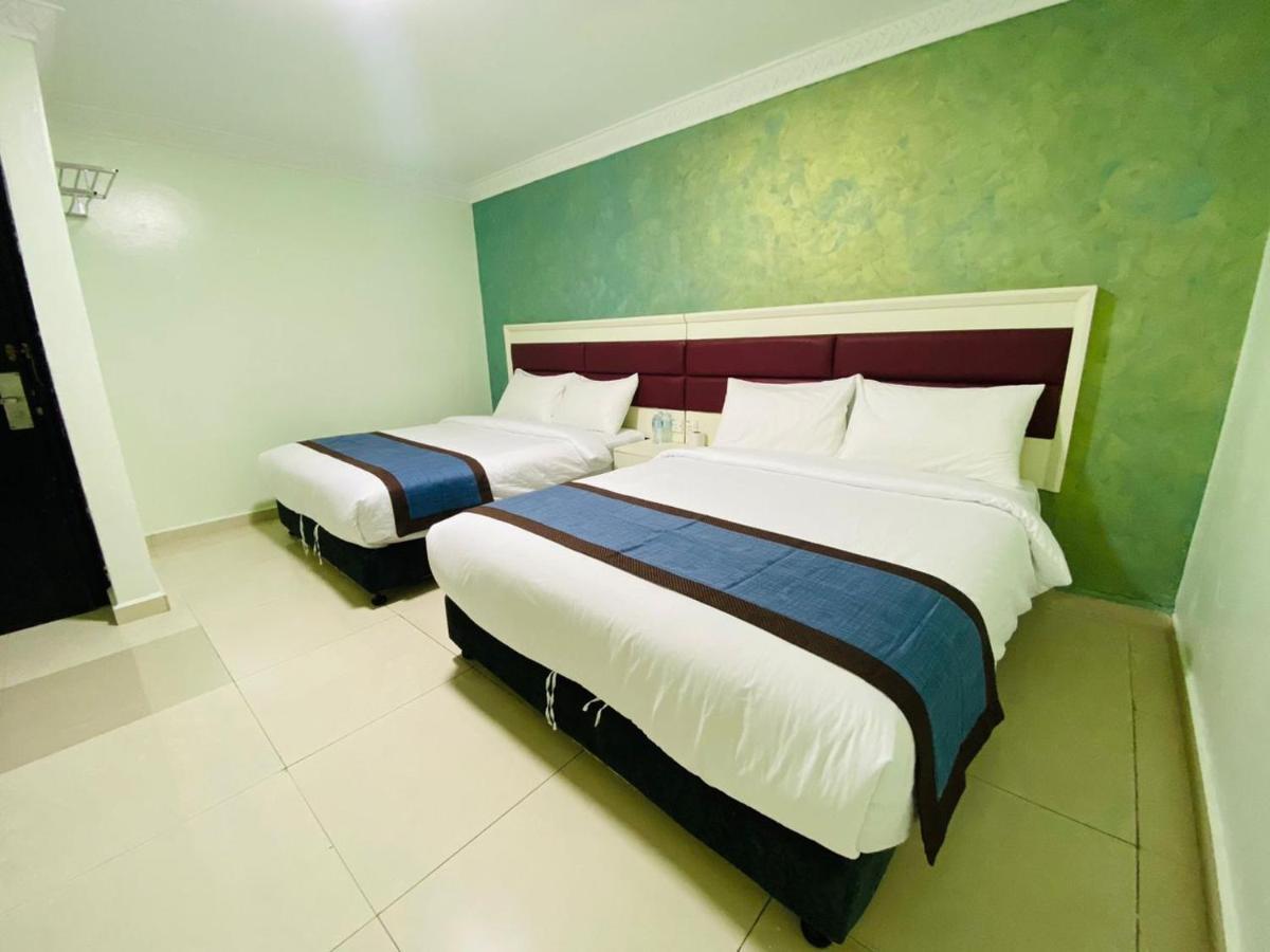 Surya Boutique Hotel Кланг Екстериор снимка